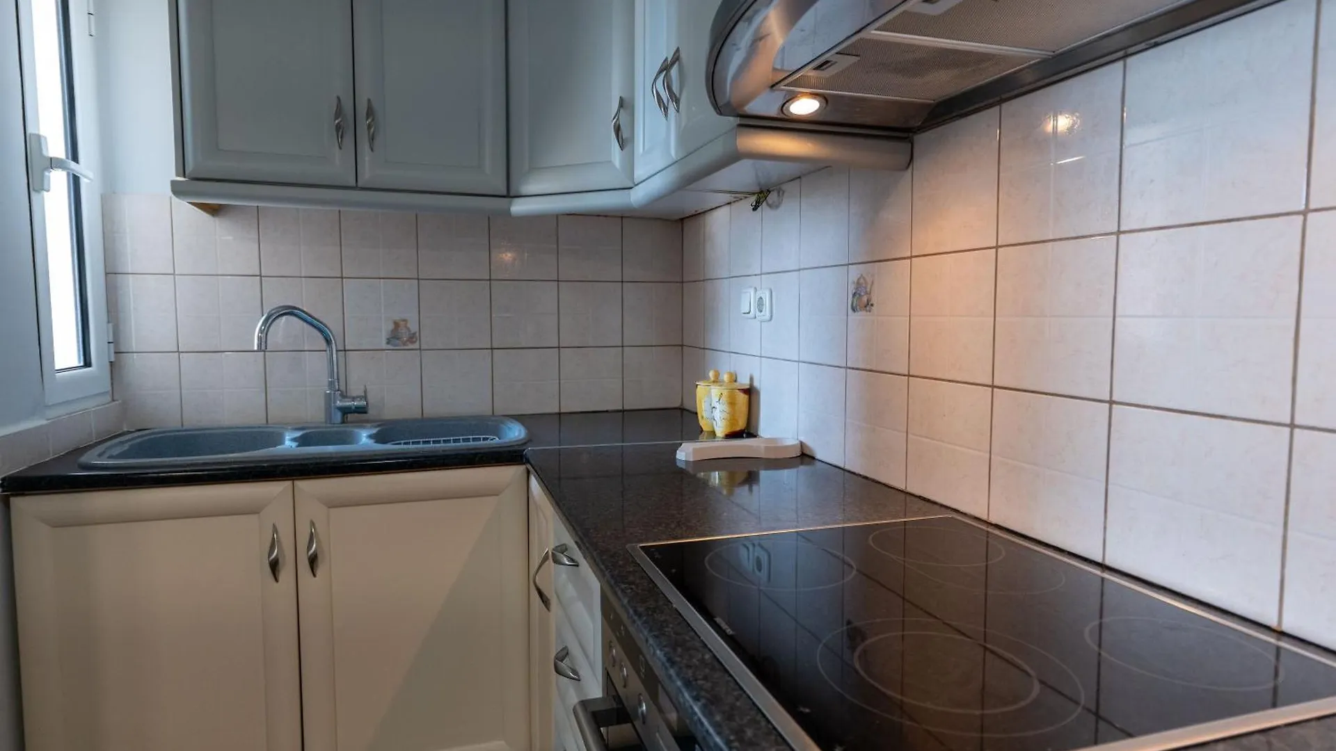 Aurora Apartment Sarande