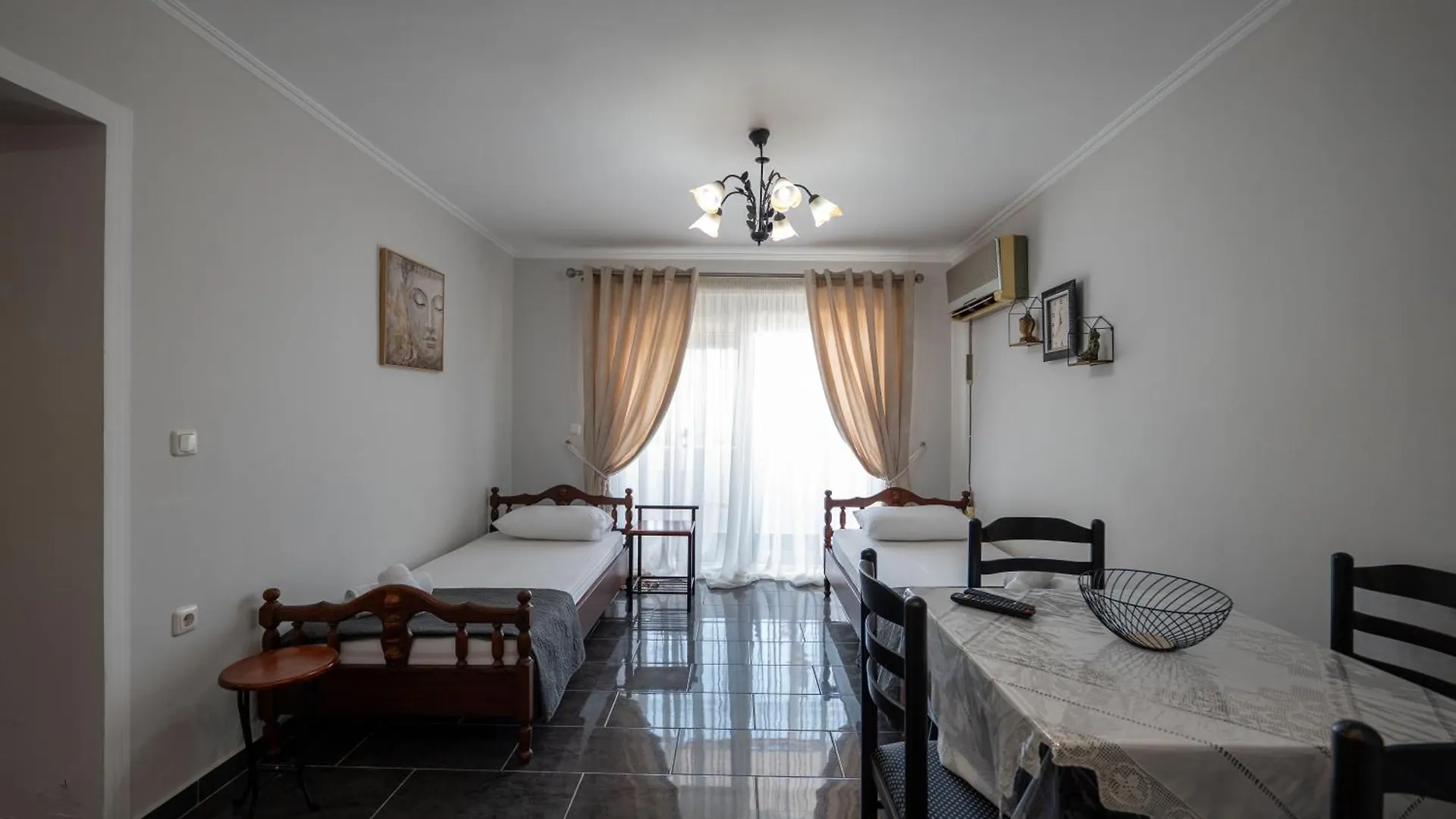 סרנדה Aurora Apartment
