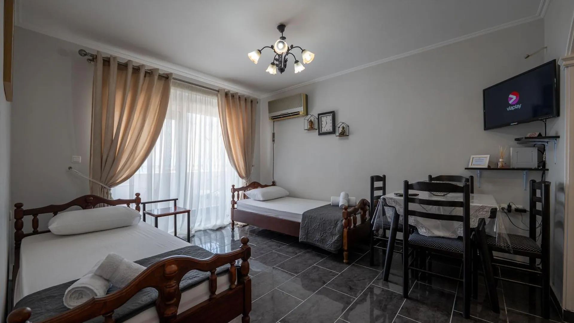 סרנדה Aurora Apartment